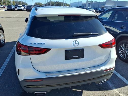 2023 Mercedes-Benz GLA 250 Base