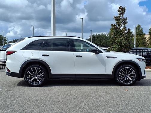 2025 Mazda CX-70 PHEV Premium Package