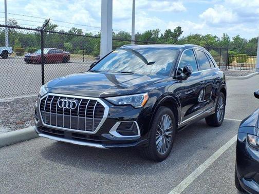 2021 Audi Q3 40 Premium