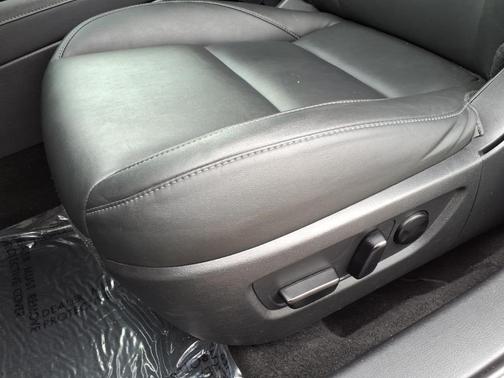 Snowflake White Pearl 2022 Mazda CX-30 2.5 S Preferred Package