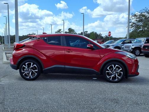 2021 Toyota C-HR XLE