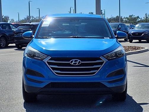 2017 Hyundai TUCSON SE