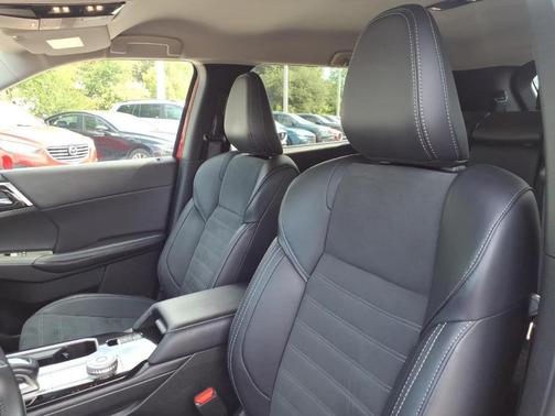 Diamond Red 2025 Mitsubishi Outlander SE