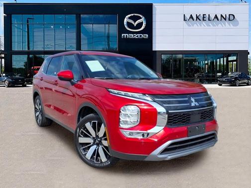 Diamond Red 2025 Mitsubishi Outlander SE
