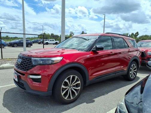 2022 Ford Explorer ST-Line