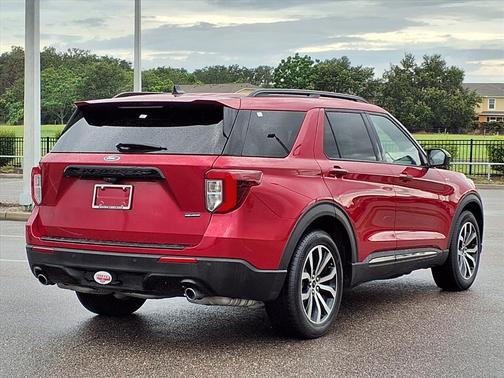 2022 Ford Explorer ST-Line