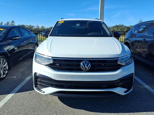 2022 Volkswagen Tiguan 2.0T SE R-Line Black