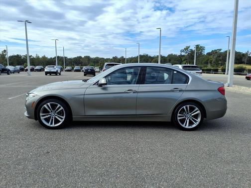 2018 BMW 330 i
