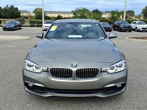 2018 BMW 330 i