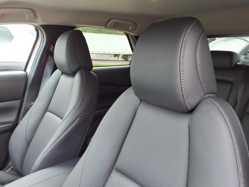 Snowflake White Pearl 2023 Mazda CX-30 2.5 S Preferred Package