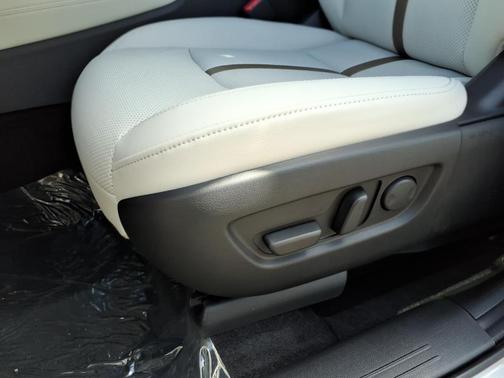 Platinum Quartz Metallic 2026 Mazda CX-90 3.3 Turbo Premium Plus