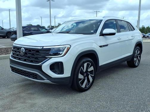 Pure White 2025 Volkswagen Atlas Cross Sport 2.0T SE w/Technology