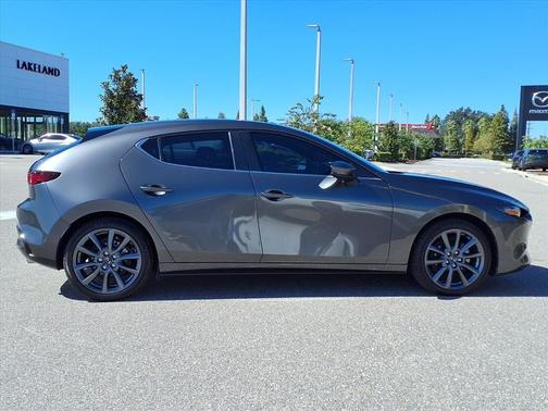 2022 Mazda Mazda3 FWD w/Preferred Package