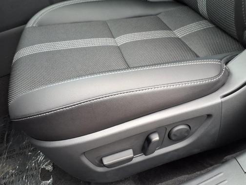 2026 Mazda CX-50 2.5 S Meridian Edition