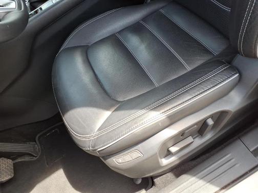 Platinum Quartz Metallic 2025 Mazda CX-5 2.5 S Preferred Package