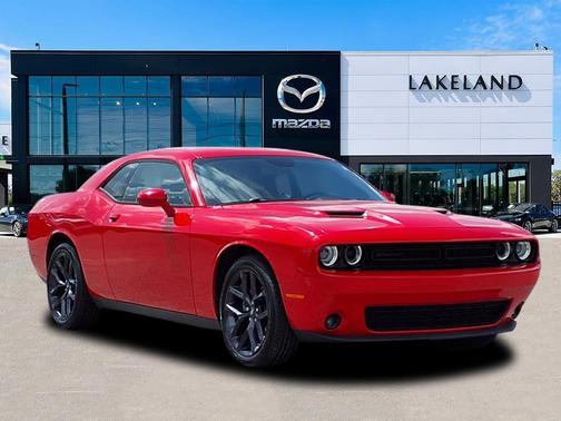 2022 Dodge Challenger SXT