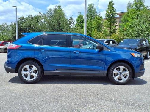 2020 Ford Edge SE