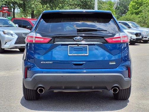 2020 Ford Edge SE
