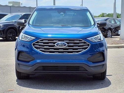 2020 Ford Edge SE