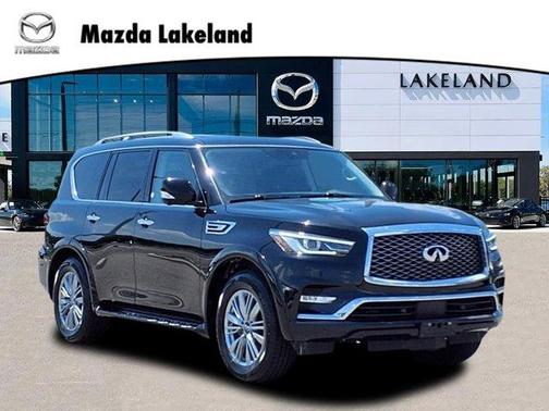 2023 INFINITI QX80 Luxe