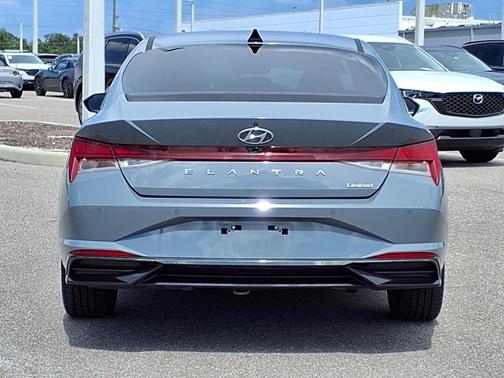 2021 Hyundai ELANTRA Limited
