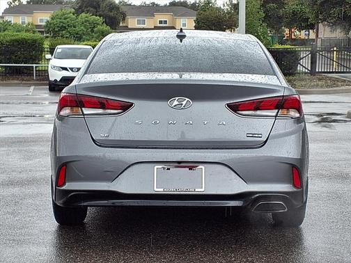 2018 Hyundai SONATA SE