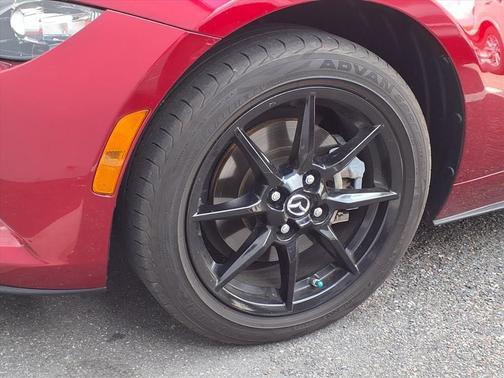 2019 Mazda MX-5 Miata Sport