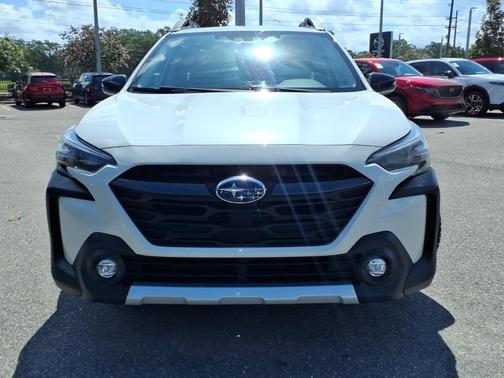 Crystal White Pearl 2024 Subaru Outback Limited XT