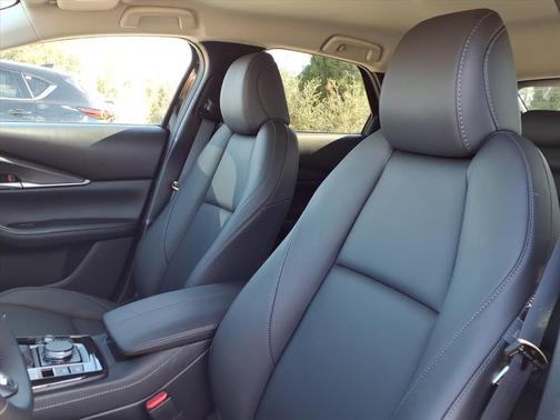 2025 Mazda CX-30 Select