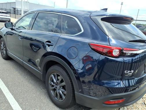 Deep Crystal Blue Mica 2022 Mazda CX-9 Touring
