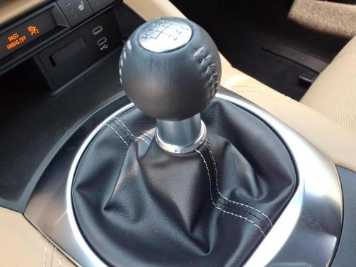 Snowflake White Pearl 2026 Mazda MX-5 Miata Grand Touring