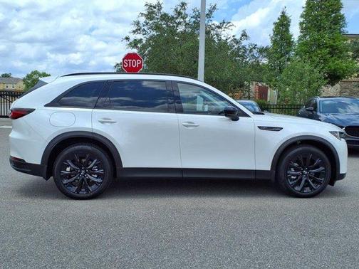 2025 Mazda CX-90 Premium
