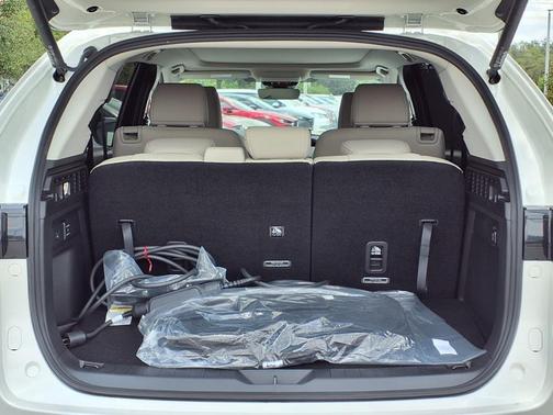 2025 Mazda CX-90 Premium