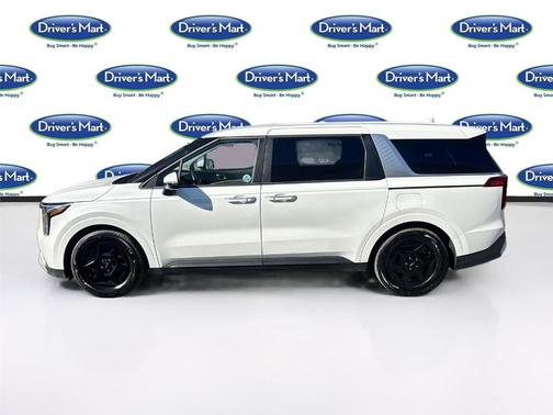 Snow White Pearl 2025 Kia Carnival LXS