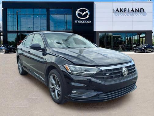Deep Black Pearl Effect 2019 Volkswagen Jetta 1.4T R-Line