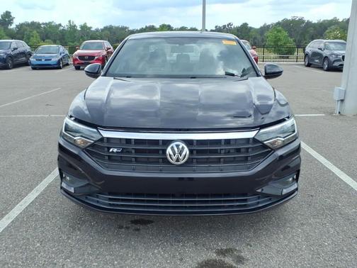 Deep Black Pearl Effect 2019 Volkswagen Jetta 1.4T R-Line
