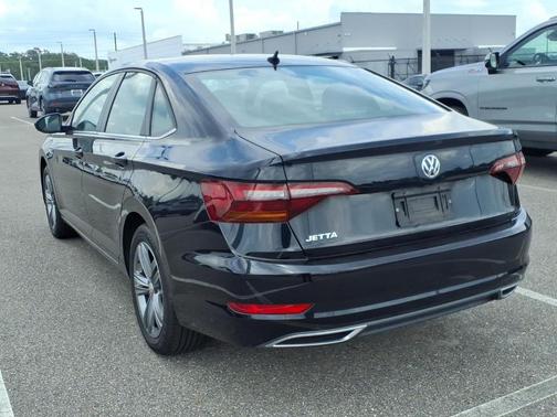 Deep Black Pearl Effect 2019 Volkswagen Jetta 1.4T R-Line