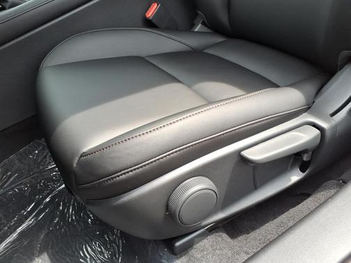 Platinum Quartz Metallic 2026 Mazda Mazda3 FWD w/Select Package