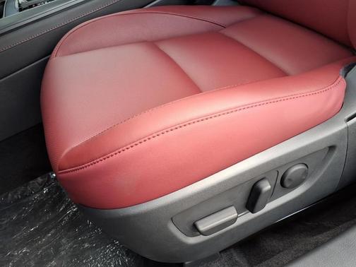 Polymetal Gray Metallic 2026 Mazda CX-30 2.5 S Carbon Edition