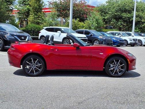 2025 Mazda MX-5 Miata Grand Touring