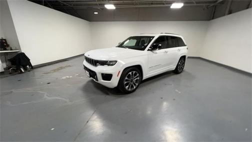 2022 Jeep Grand Cherokee Overland