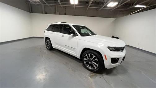 2022 Jeep Grand Cherokee Overland