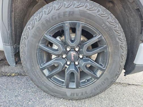 Gray 2024 GMC Sierra 1500 Elevation
