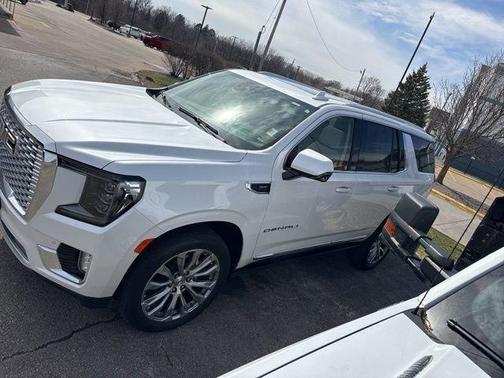 White 2023 GMC Yukon Denali