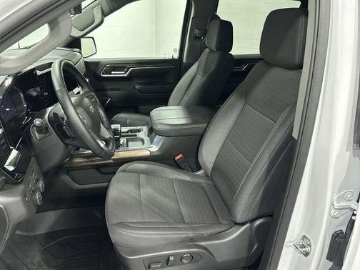 White 2025 Chevrolet Silverado 1500 RST