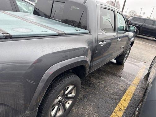 2018 Toyota Tacoma SR