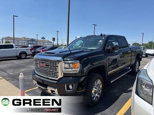 Black 2019 GMC Sierra 2500 Denali