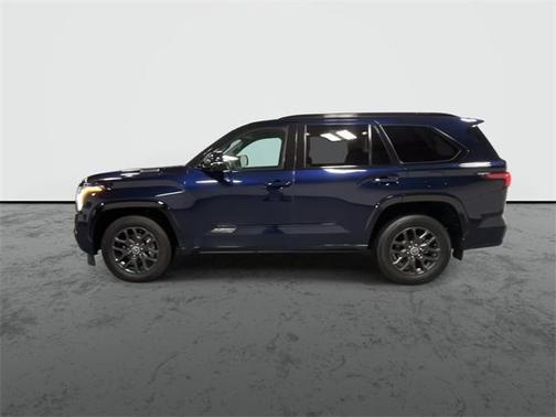 2023 Toyota Sequoia SR5