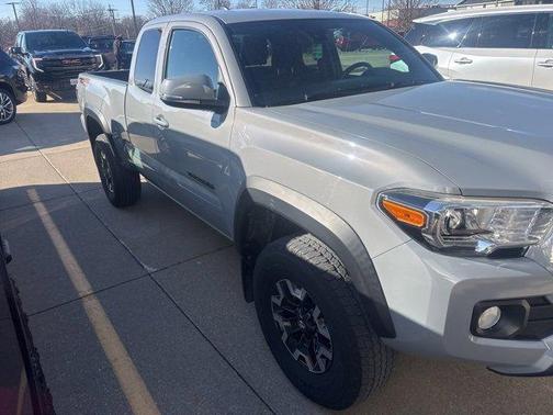 2020 Toyota Tacoma SR
