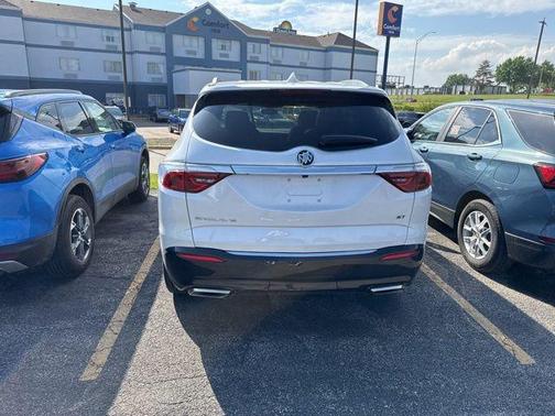 White 2024 Buick Enclave Essence